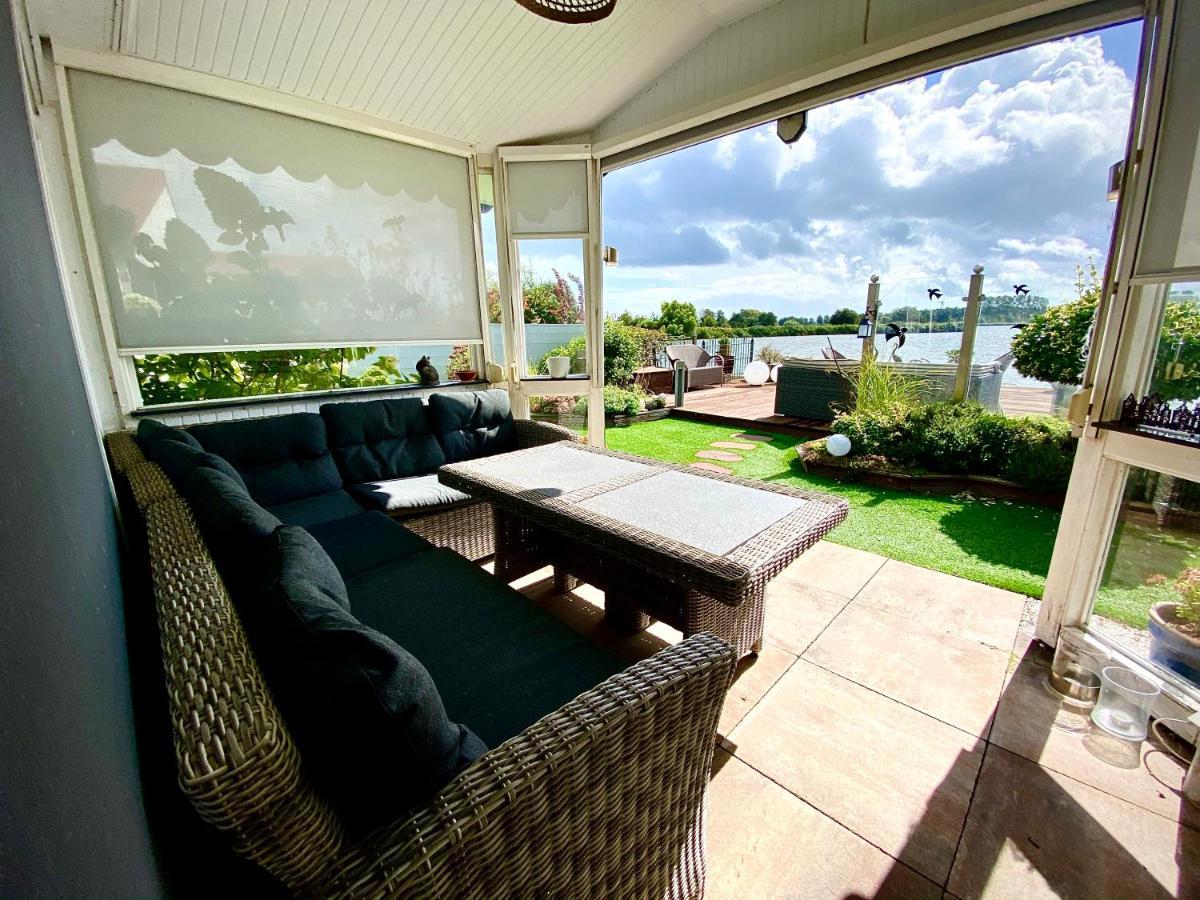 Ferienhaus Mit Wundervollem Seeblick Ferienpark Vislust Ijsselmeer Wervershoof Extérieur photo